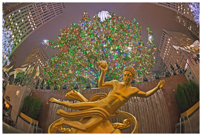 Prometheus statue before the Rockefeller Center Christmas tree